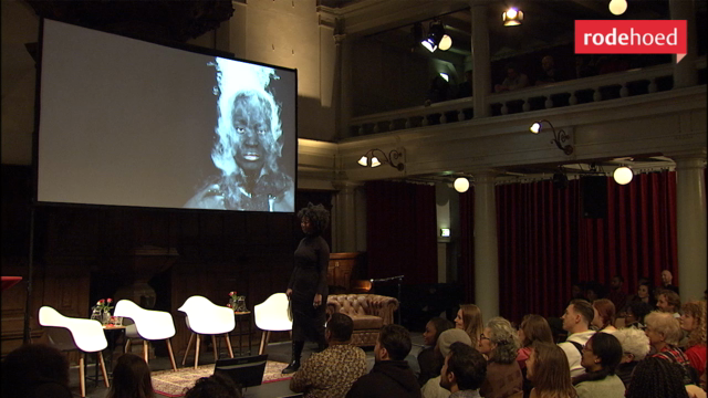 Skin Deep #4 - Liefde, Romantiek of politiek?