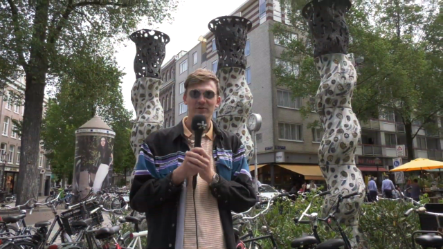 Straatinterview: "Op wie gooi jij je biertje?" - Bramsterdam #9