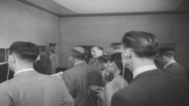Draadloze tour in het Stedelijk Museum (1952)
