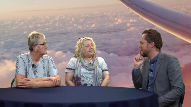 Tourist Land TV nodigt Amsterdamse toeristen uit voor een goed gesprek op basis van hun eigen foto’s en video’s. Aflevering 2: Lorraine & Helen