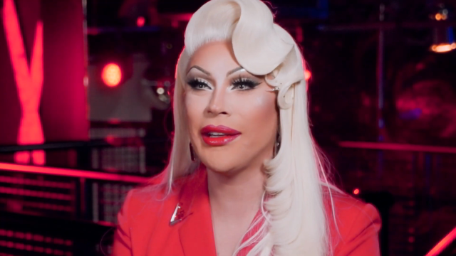 Boris Itskovich Escobar (33) is bekend onder zijn artiestennaam Envy Peru. Ze is niet alleen dragqueen, acteur, model en visagist maar ook Pride ambassadeur.