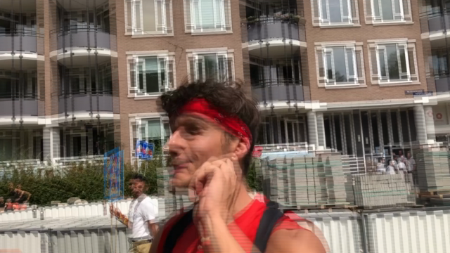 Registratie van de Pridewalk, met korte quotes van deelnemers