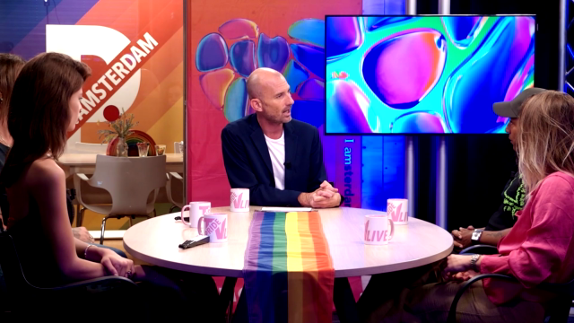 PRIDE TV LIVE 2023: Raymi Sambo als co-host en Rikkie Kollé, Kelly van der Veer, June te Spenke en Burçak.