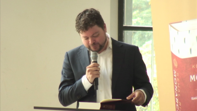 Boekpresentatie 'Monarchie' door Kemal Rijken